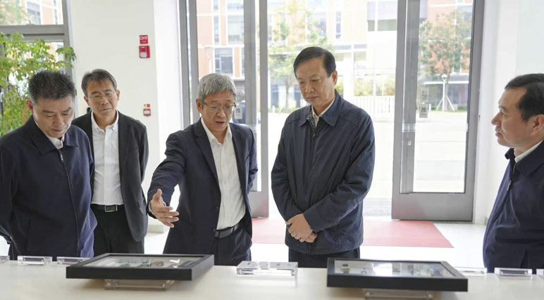 张建民在上海烟草调研时强调 学习好贯彻好党的二十届四中全会精神 为谱写中国式现代化上海新篇章作出新贡献